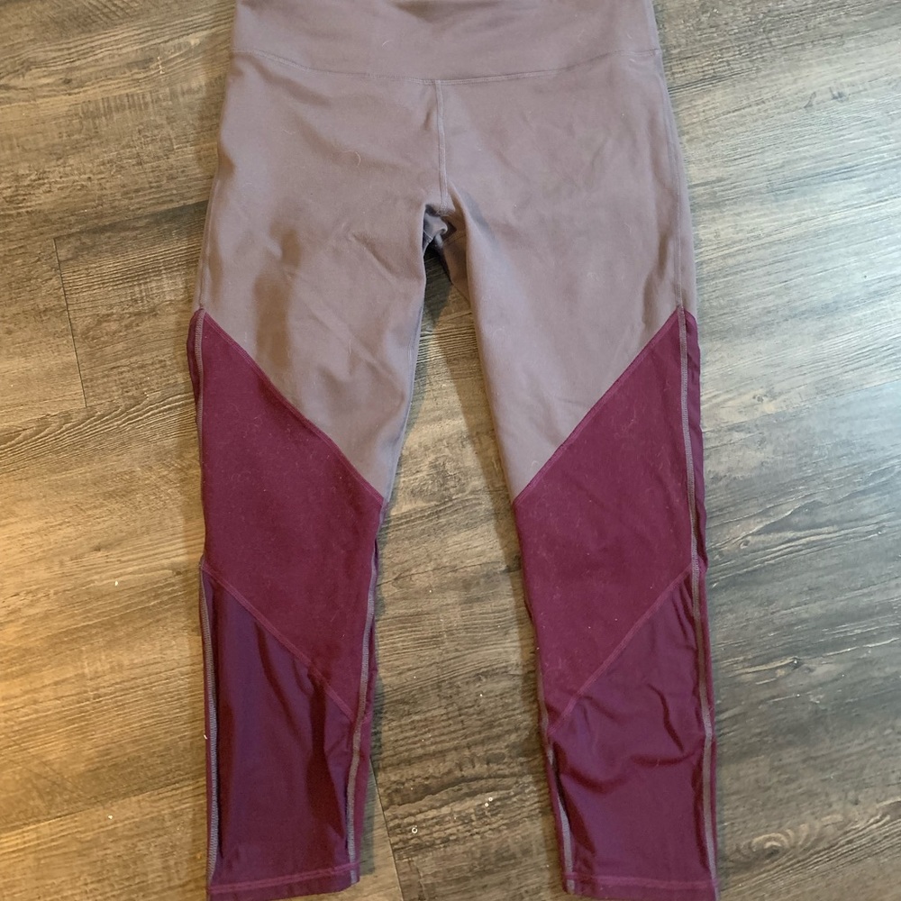 Fabletics Powerhold Cropped Leggings